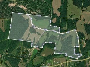 2495 Rocky Ln, Lawrenceburg, TN 38464