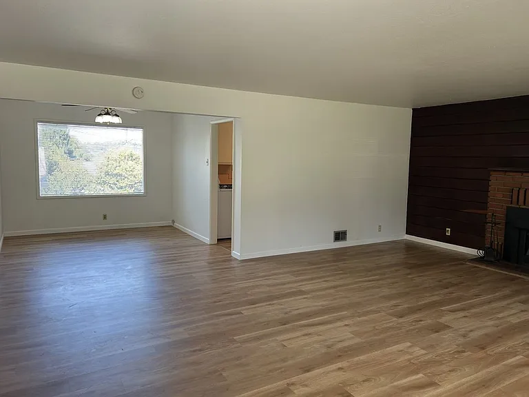 140 George Cir — Photo 7
