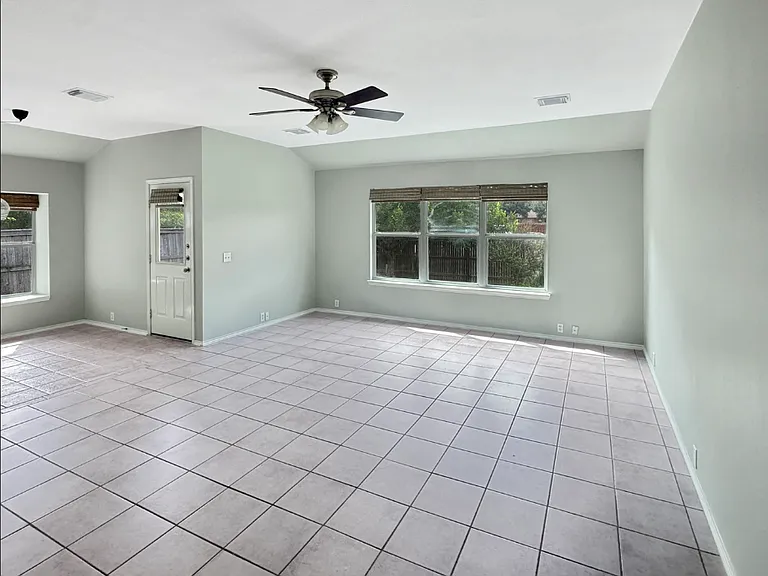 8211 Ellerston Blvd — Photo 8