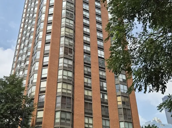 899 S Plymouth Ct APT 704, Chicago, IL 60605