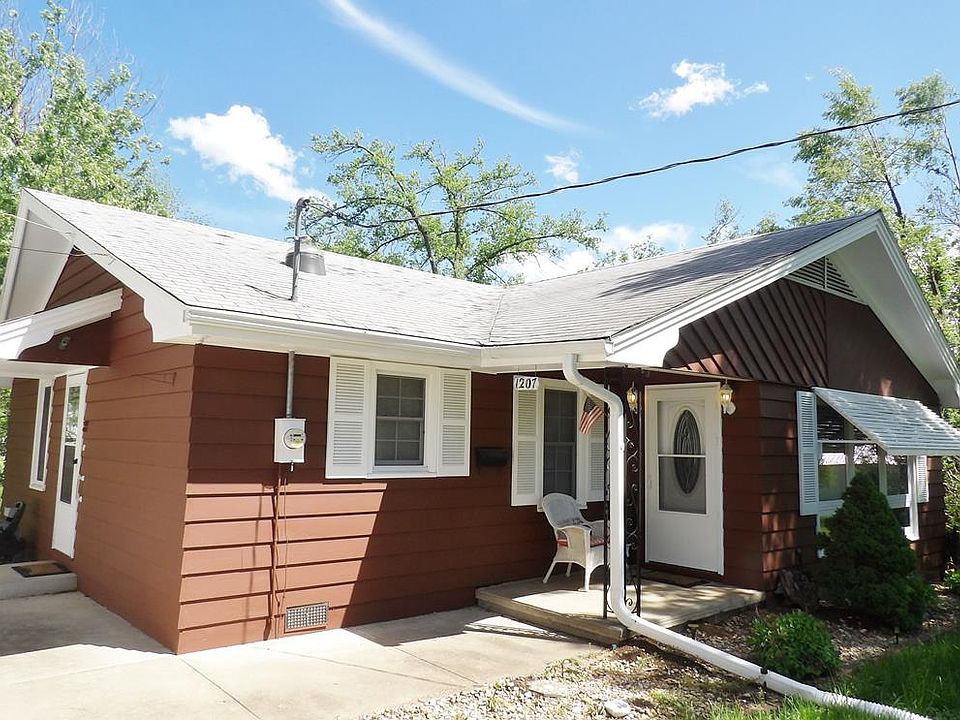 1st image of 1207 N Omar Dr