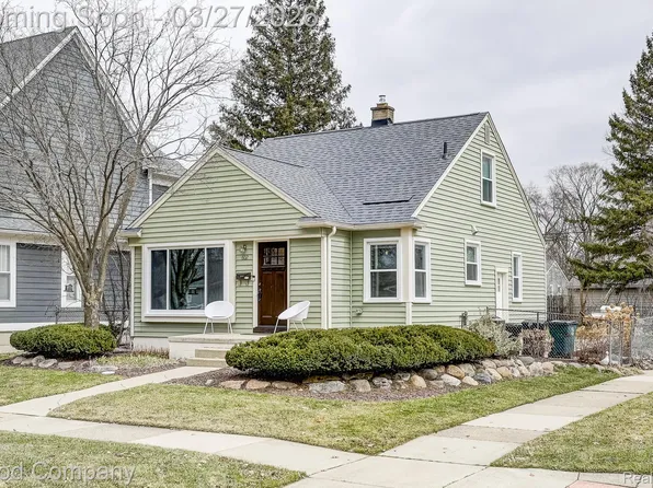 602 N Vermont Ave, Royal Oak, MI 48067
