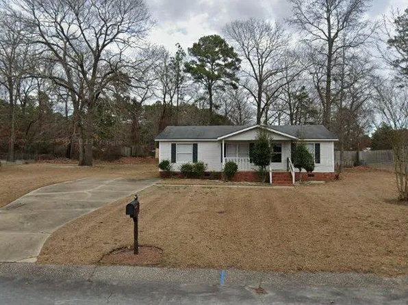 1507 Obannon Dr, Raeford, NC 28376