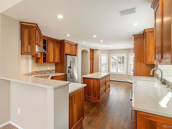 5th image of 4062 Lee Circle