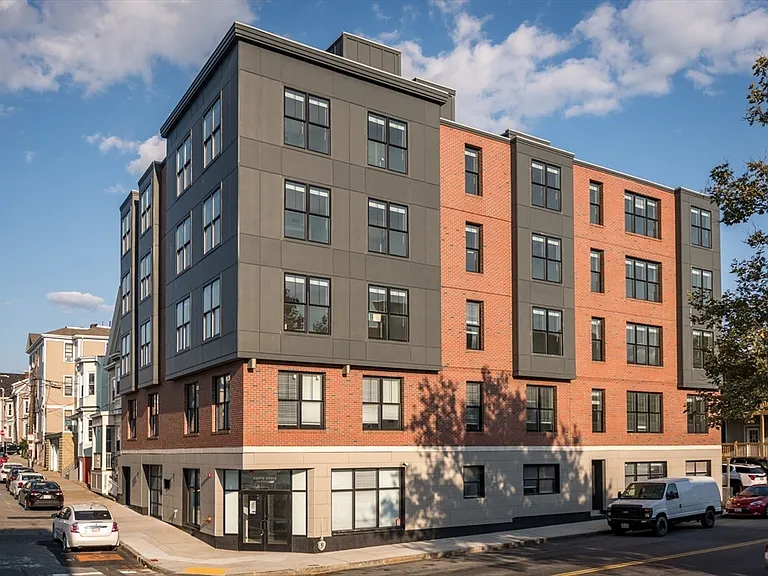 425 Border St #405 — Photo 20