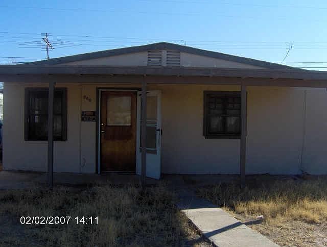 2nd image of 300 W 5TH Avenue