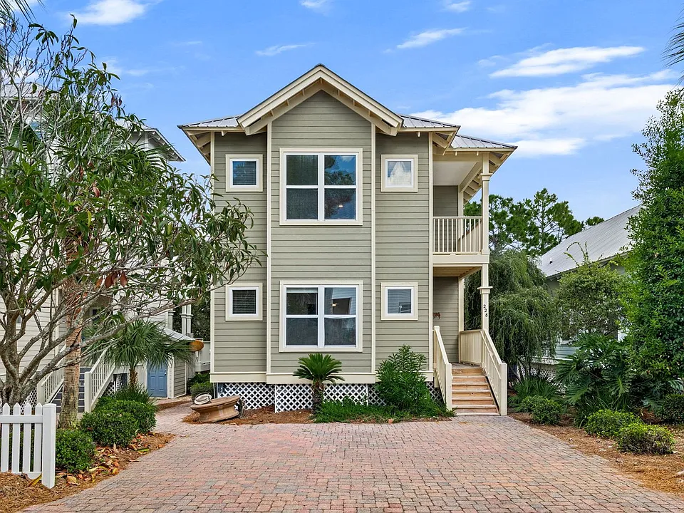 228 Hidden Lake Way