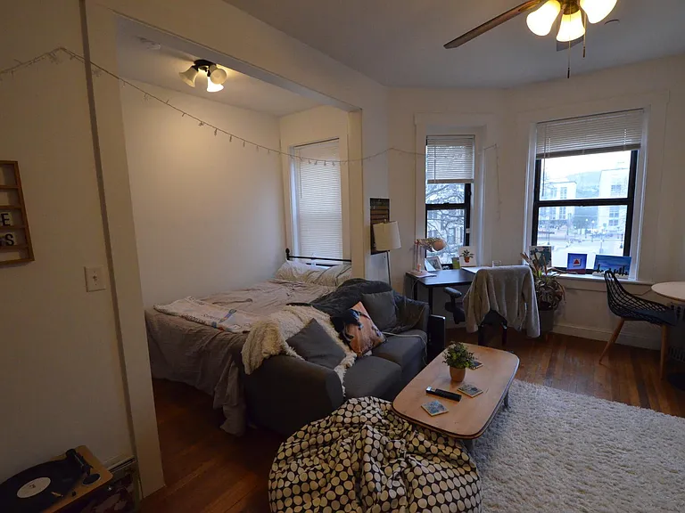 69 Gainsborough St #8 — Photo 5