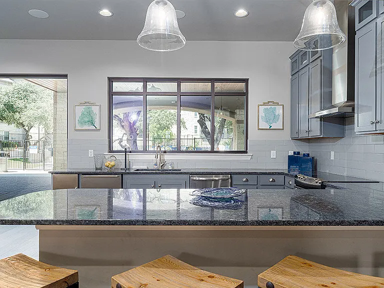 Cascadia Apartments — Photo 32