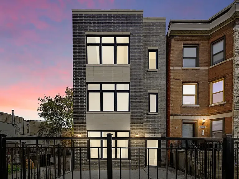 2450 W Flournoy St #2 — Photo 13