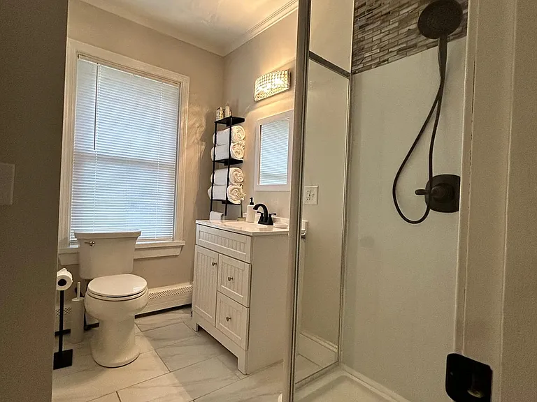 204 Woodbine St #2A — Photo 7