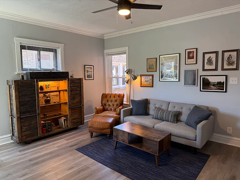 1457 W Foster Ave #3R — Photo 4
