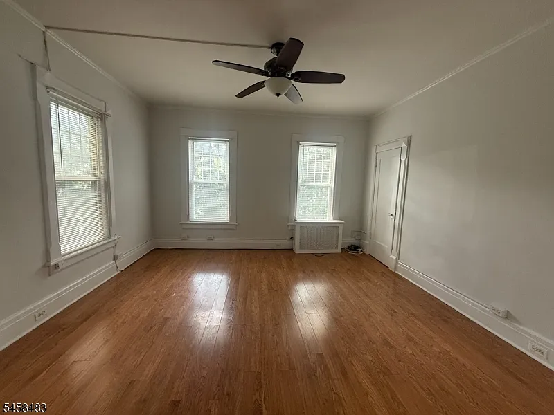 2 bed, 1.0 bath, $2,500 — Photo 2