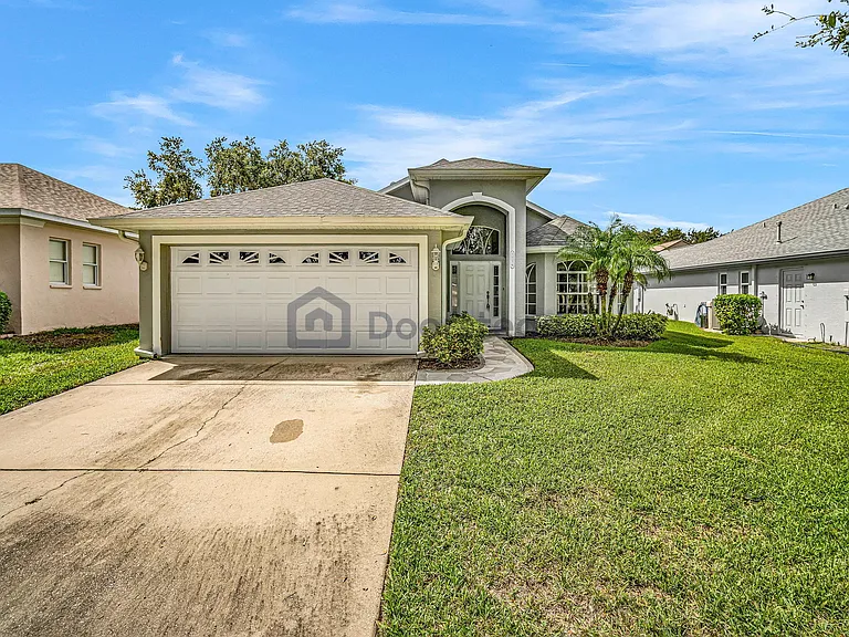 1256 Jasmine Lake Dr — Photo 2