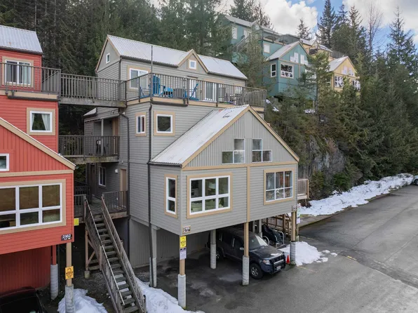 2166 Sarajevo Dr #1, Whistler, BC V8E 0B5
