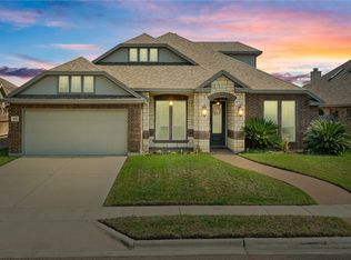 420 Palmer Dr, Portland, TX 78374