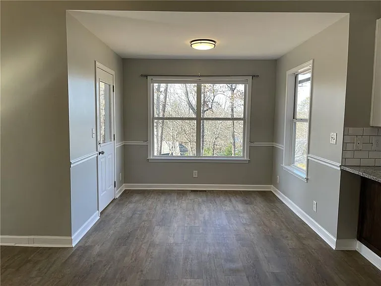 3492 Point View Cir — Photo 30