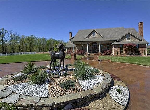2nd image of 632 County Road 43400