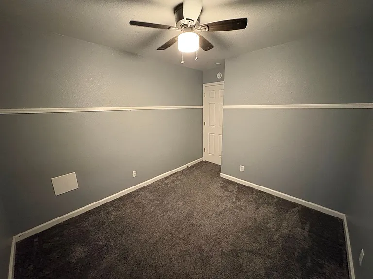 534 W Russell Ave — Photo 5