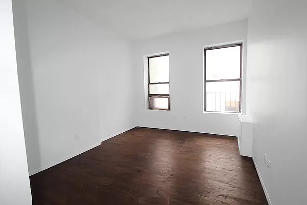 Rented by Oxford Property Group | media 12