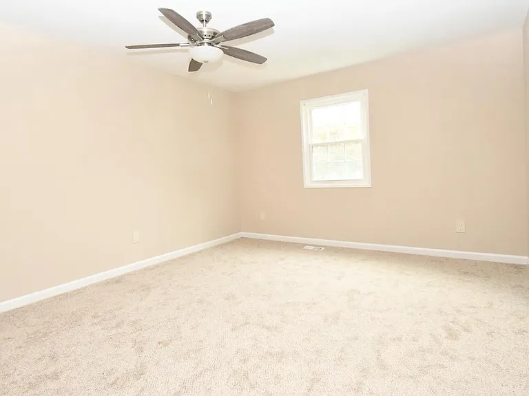 5104 Arrit Ct — Photo 10