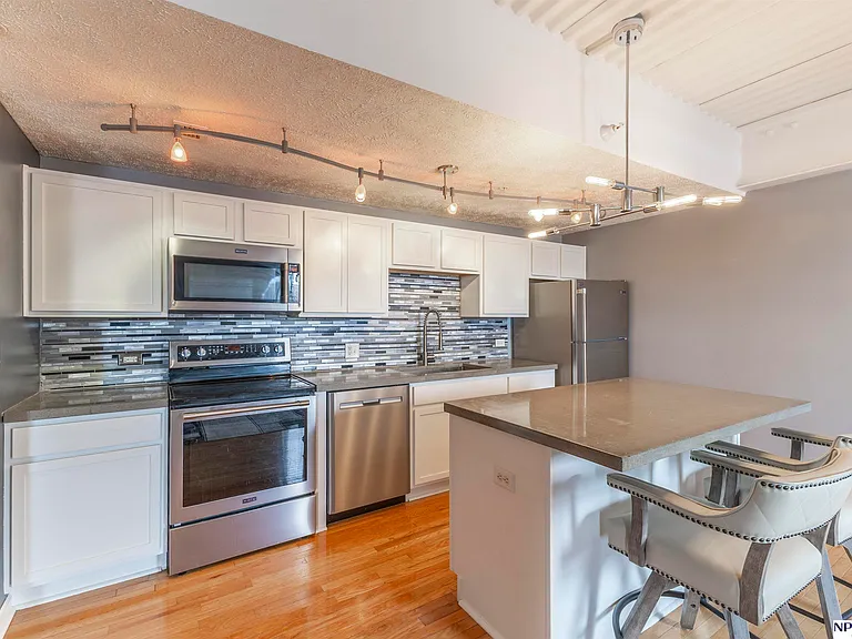 105 N 31st Ave #701 — Photo 10