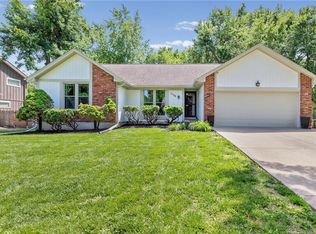 7738 Garnett St, Lenexa, KS 66214