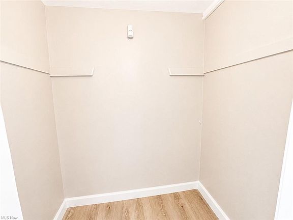 5th image of 1185 Townsend Ave