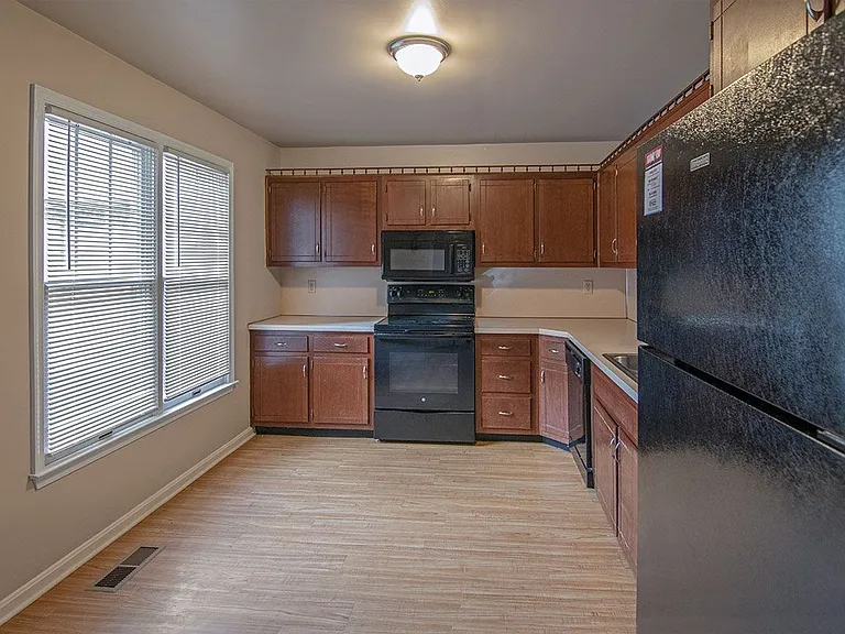 4129 Nantucket Dr — Photo 16