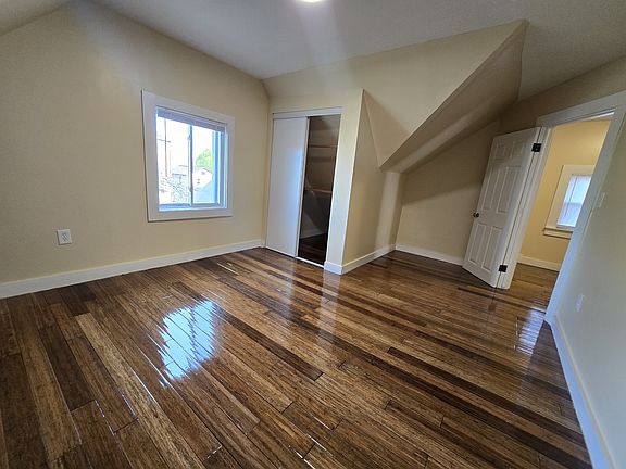 4th image of 133 Orchard St #2/3