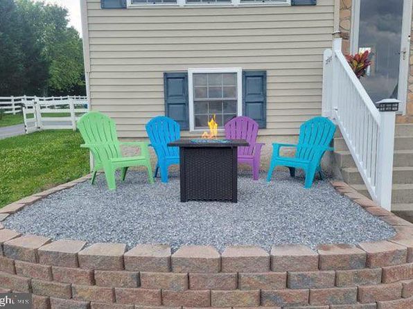 160 High St, Felton, PA 17322