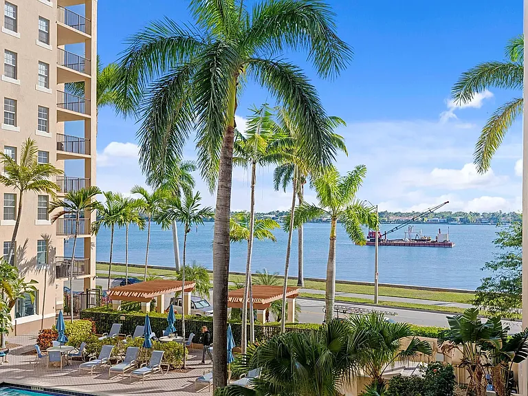 1801 N Flagler Dr #303 — Photo 12