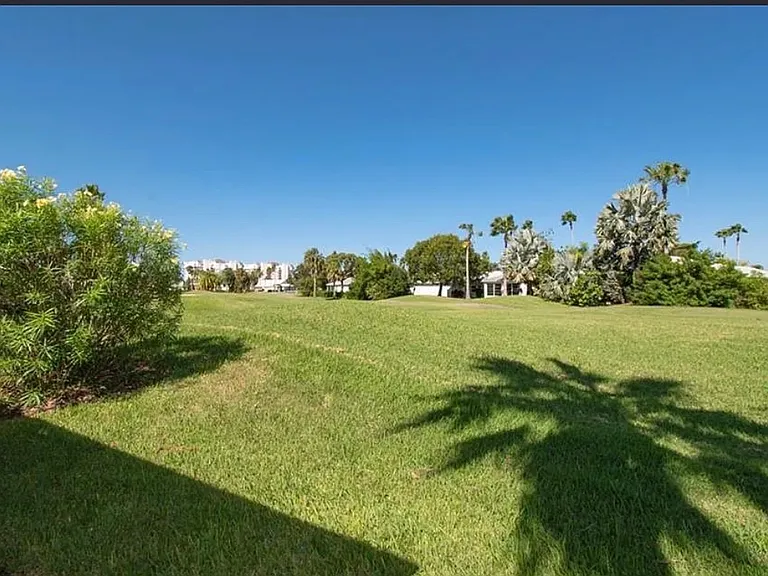 1608 Fairway Oaks Dr — Photo 5