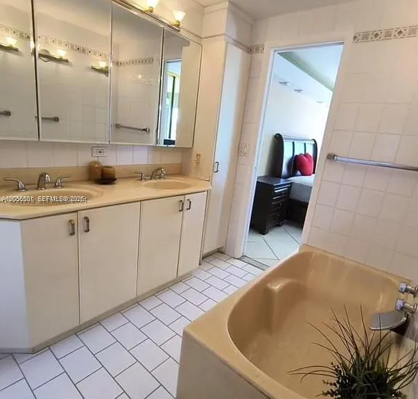 3545 NE 167th St #408 — Photo 9