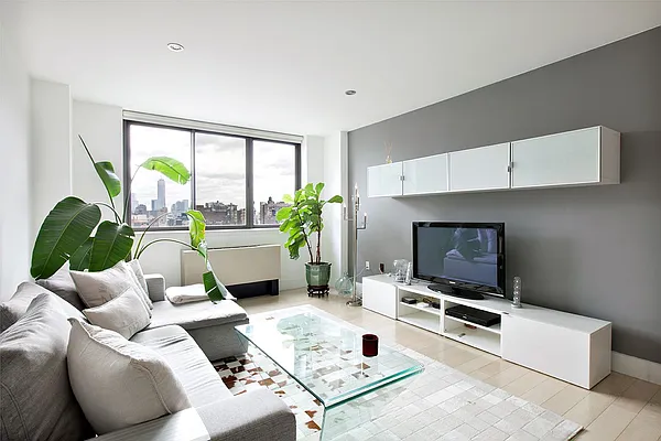 Rented by Compass | media 17