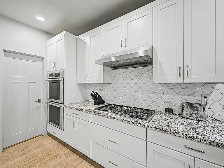 3414 N 44th Pl — Photo 14