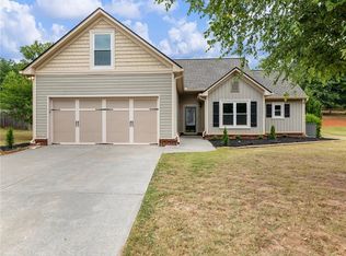 411 Fairfield Dr, Jefferson, GA 30549