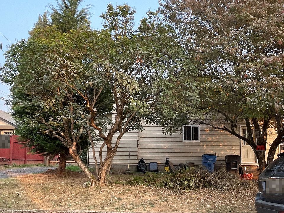 1st image of 806 C St