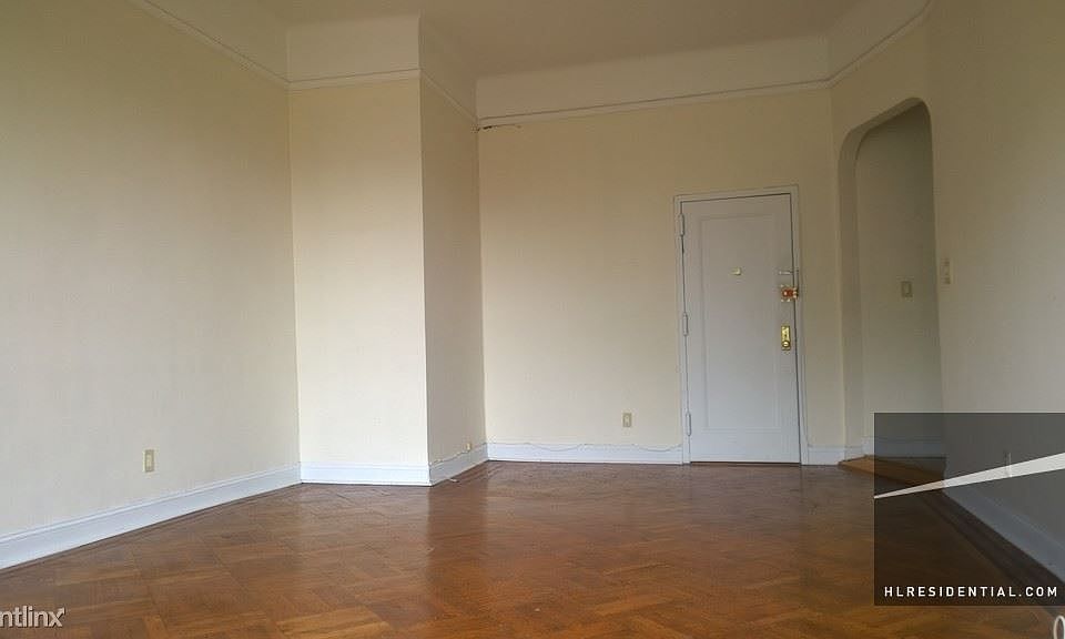 2nd image of 210 Park Pl APT 3D