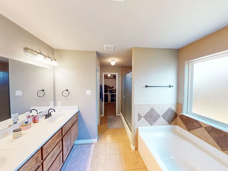 2607 Montague County Dr — Photo 17