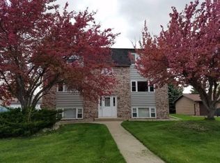 108 Heather Ln, Mankato, MN 56001