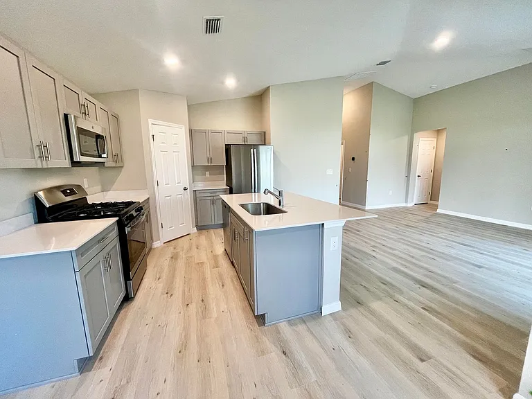 14664 Gallop Run Dr — Photo 4
