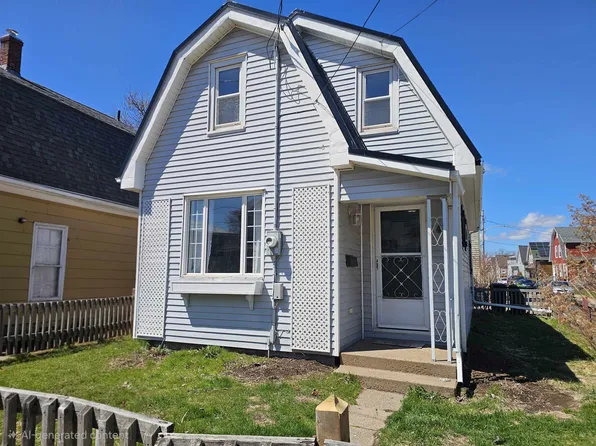47 Douglas St, Charlottetown, PE C1A 2J3