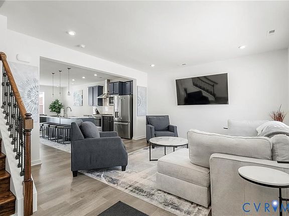 2nd image of 12221 Dutch Elm Cir
