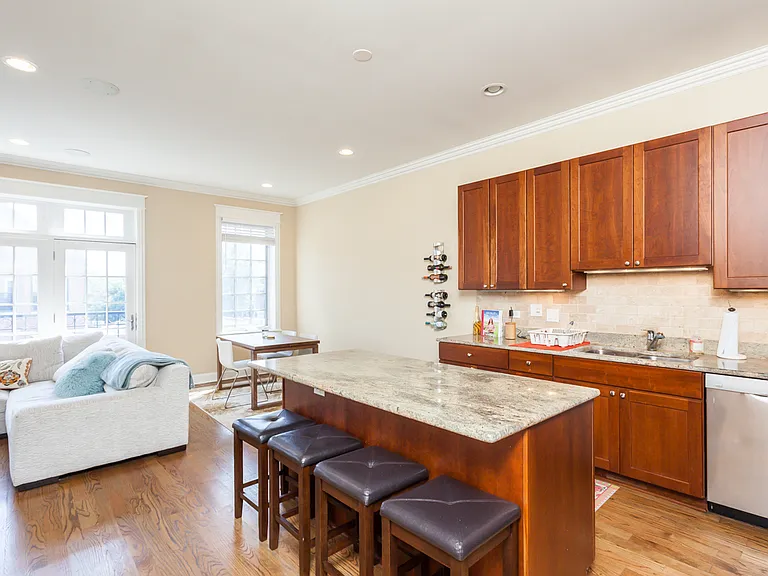 2730 N Lincoln Ave #4 — Photo 10