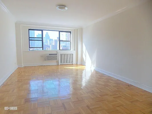 Rented by Citi Habitats | media 10