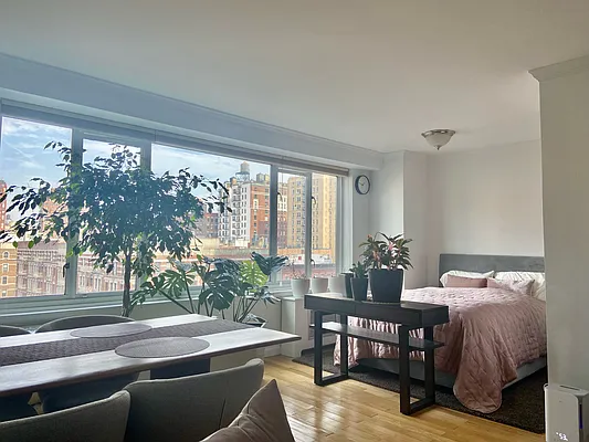 Rented by Compass | media 4