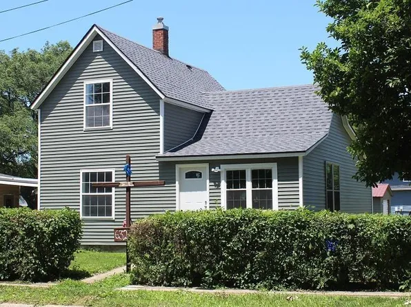632 E 9th St, Kewanee, IL 61443