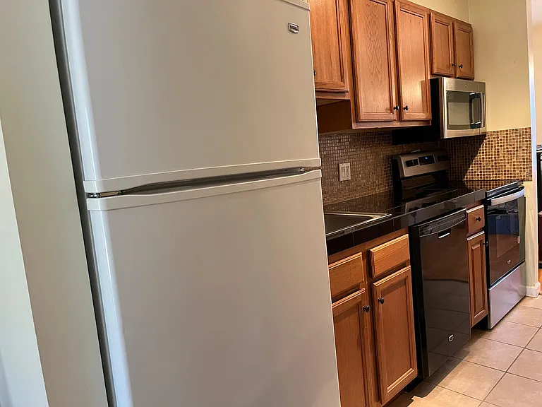 Fully applianced kitchen