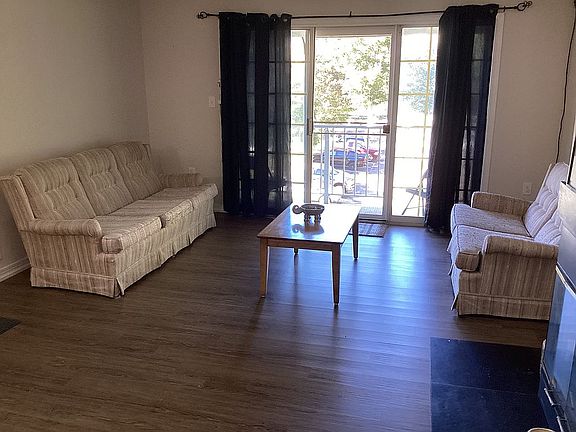 3rd image of 81 Iroquois Dr #3